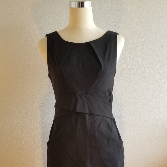 Stretchy size 7 black dress - Picture 1 of 4